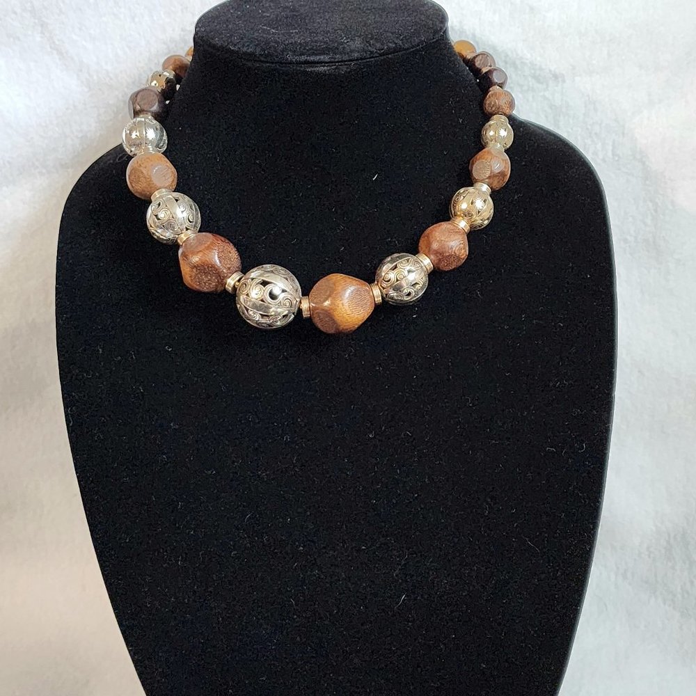 BRIGHTON SILVER TONE CHUNKY WOODEN BEAD GRADUATING ADJUSTABLE NECKLACE